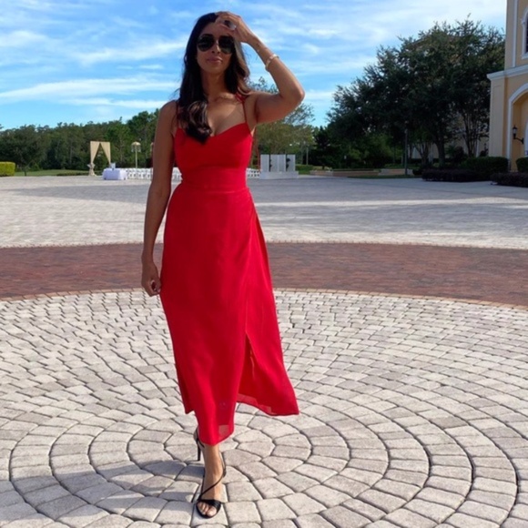 NEW Reformation Kourtney Dress Cherry 10 - Picture 1 of 17